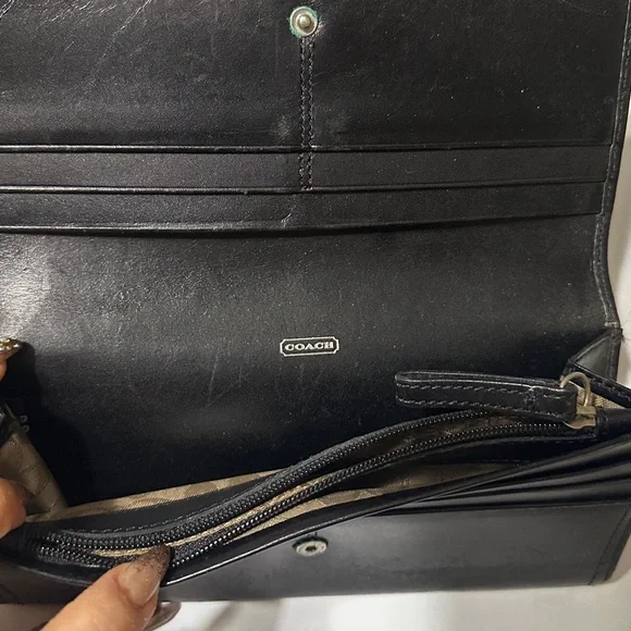 Coach Black Leather Clutch Wallet - Picture 3 of 6